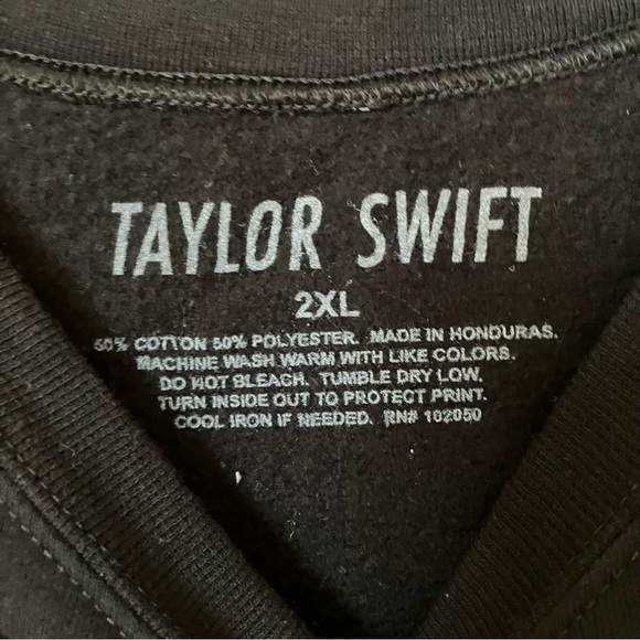 TAYLOR SWIFT Beautiful Tragic Love Affair Crewneck Sweatshirt 2XL RED Album - Picture 6 of 6
